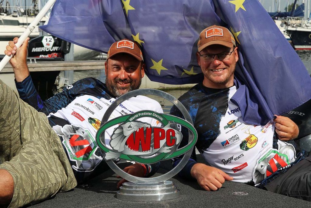 Radek Filip a Martin Štěpka vyhráli prestižní závody WPC v Holandsku v přívlači z lodi.